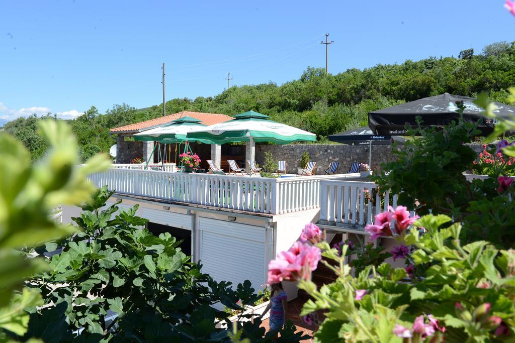 Apartments Vila Lazarevic Тиват Экстерьер фото