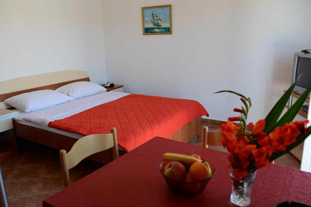 Apartments Vila Lazarevic Тиват Номер фото