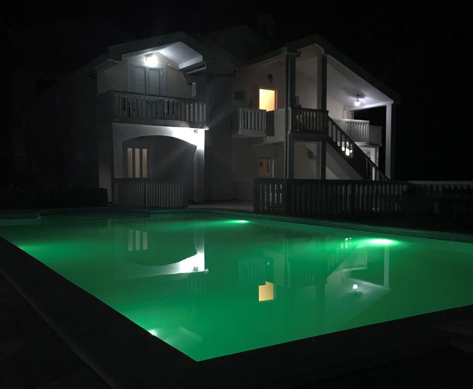 Apartments Vila Lazarevic Тиват Экстерьер фото