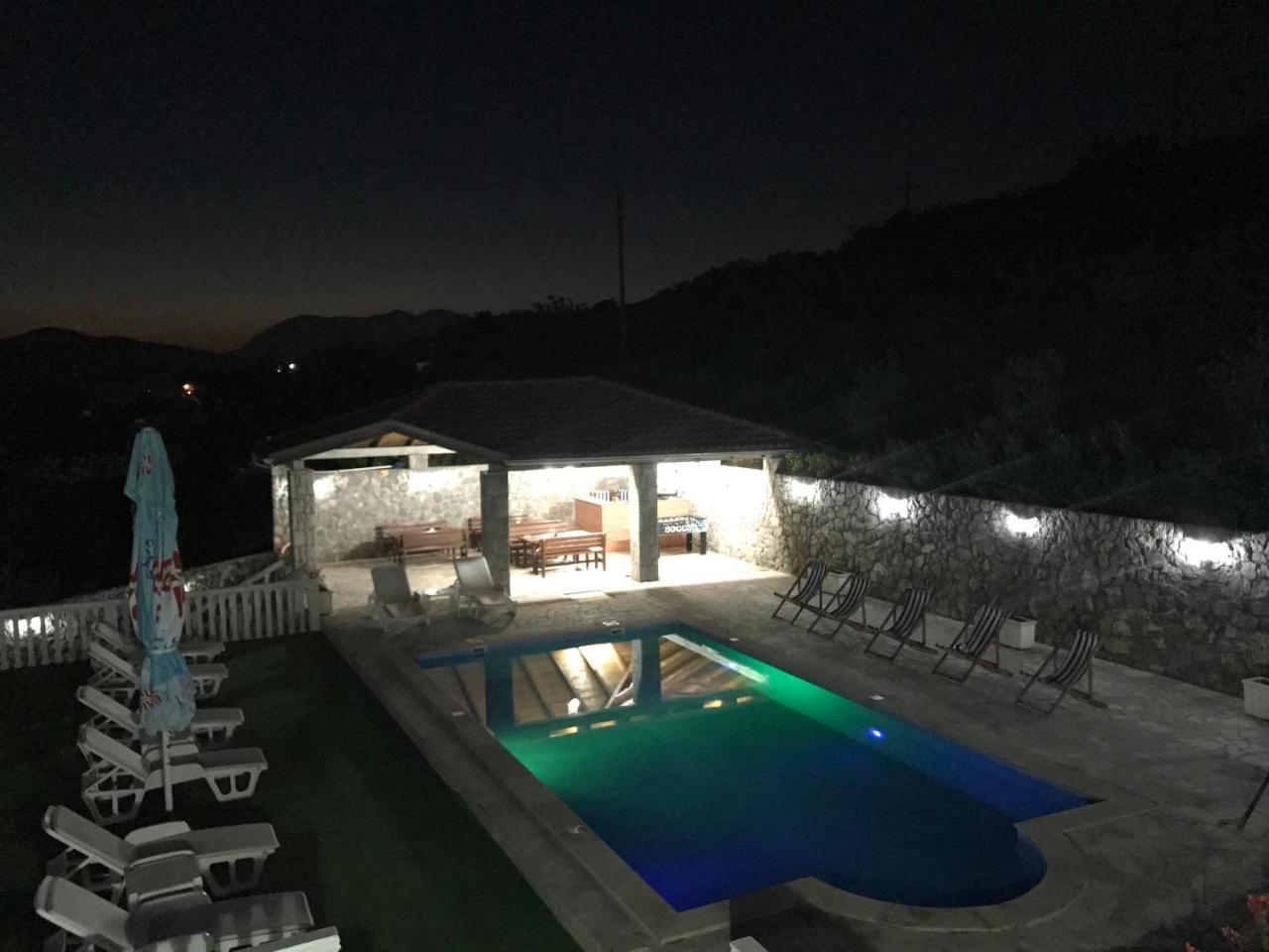 Apartments Vila Lazarevic Тиват Экстерьер фото